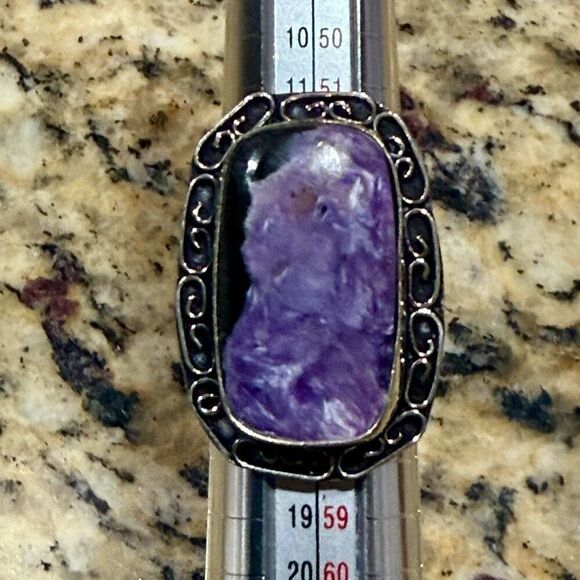 Mystic Violet Elegance: Handmade Charoite Ring in Sterling Silver Size 7 New - Picture 2 of 4